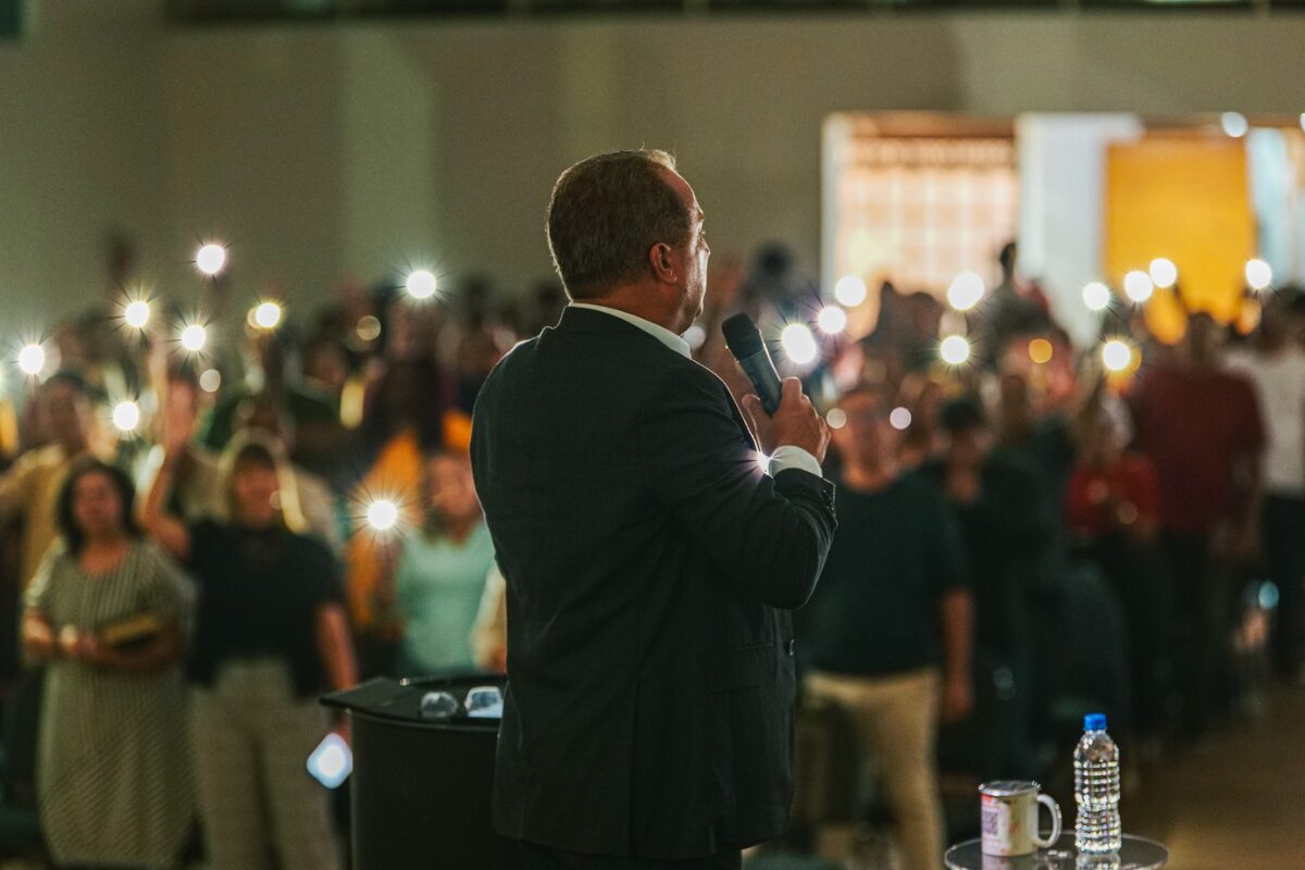 Culto e celebração na Igreja Ponto de Pregação